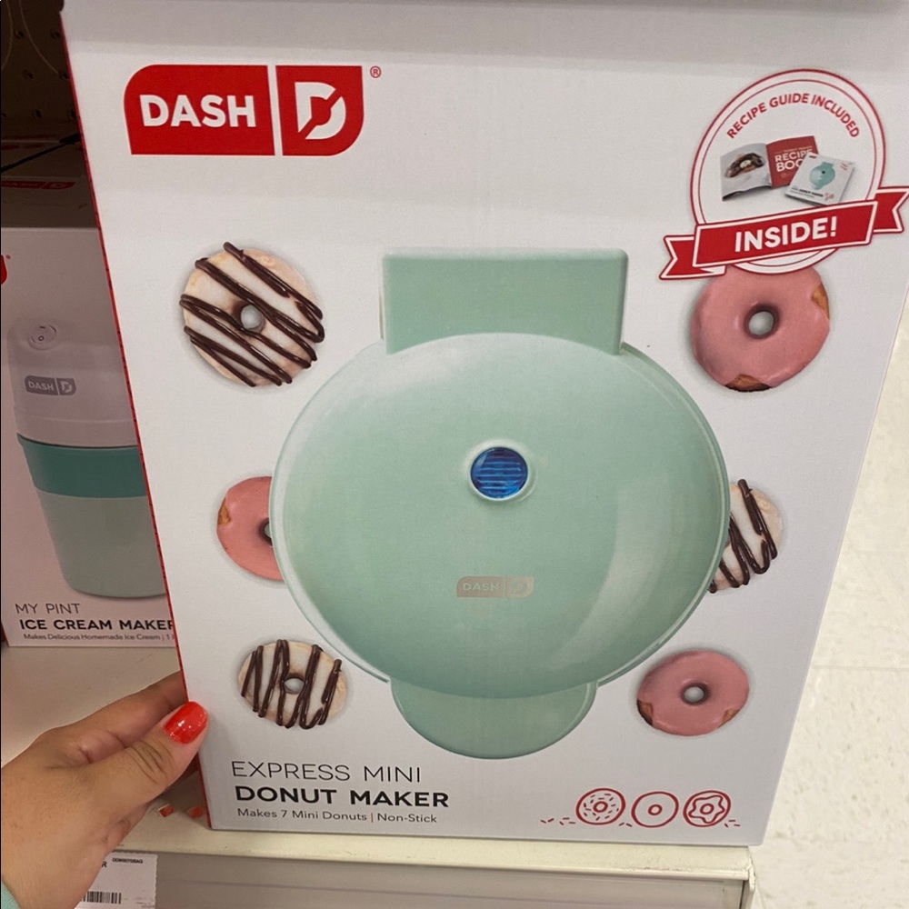 DASH DONUT MAKER